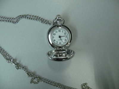 帶鏡子懷表 定制外殼圖案的時(shí)尚掛表